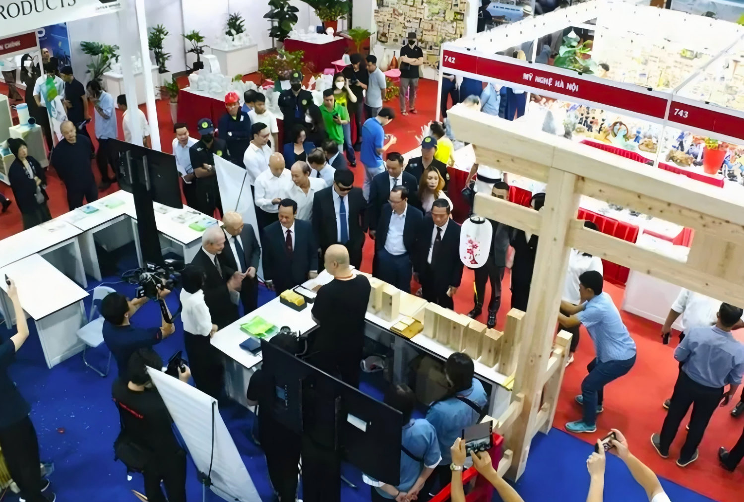 越南建材(1) 越南建材(1)